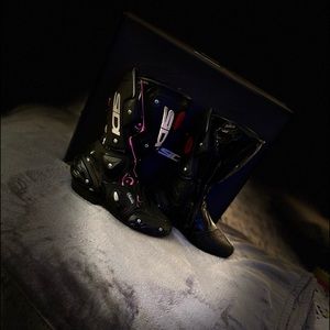 SIDI ladies motorcycle boots SZ 6.5